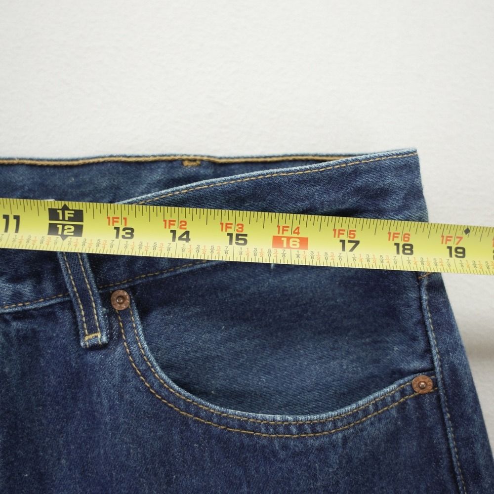 Levis 501 Vintage Y2K Jeans Mens 38x32 Medium Wash Blue Cotton‎ Button Fly 2004 - Picture 7 of 13